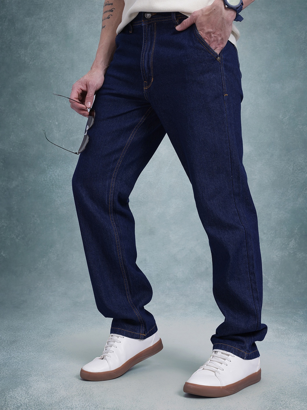 

The Roadster Life Co. Men Mid-Rise Pure Cotton Regular Fit Jeans, Navy blue