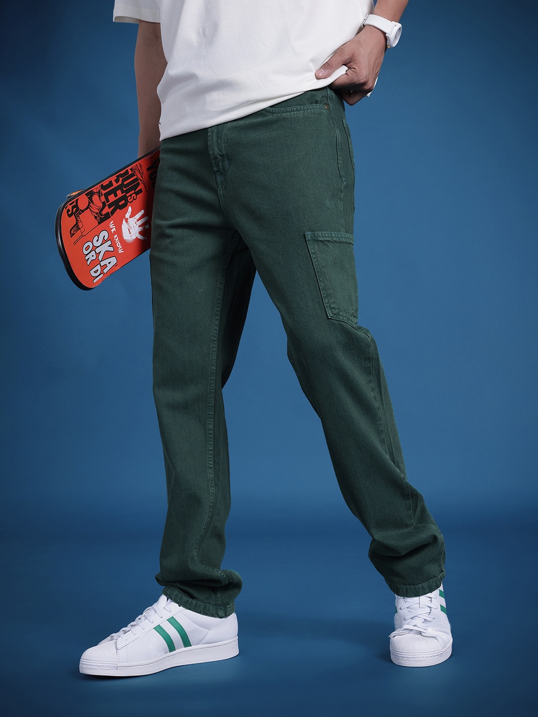 

The Roadster Life Co. Men Pure Cotton Relaxed Fit Cargo Style Jeans, Green