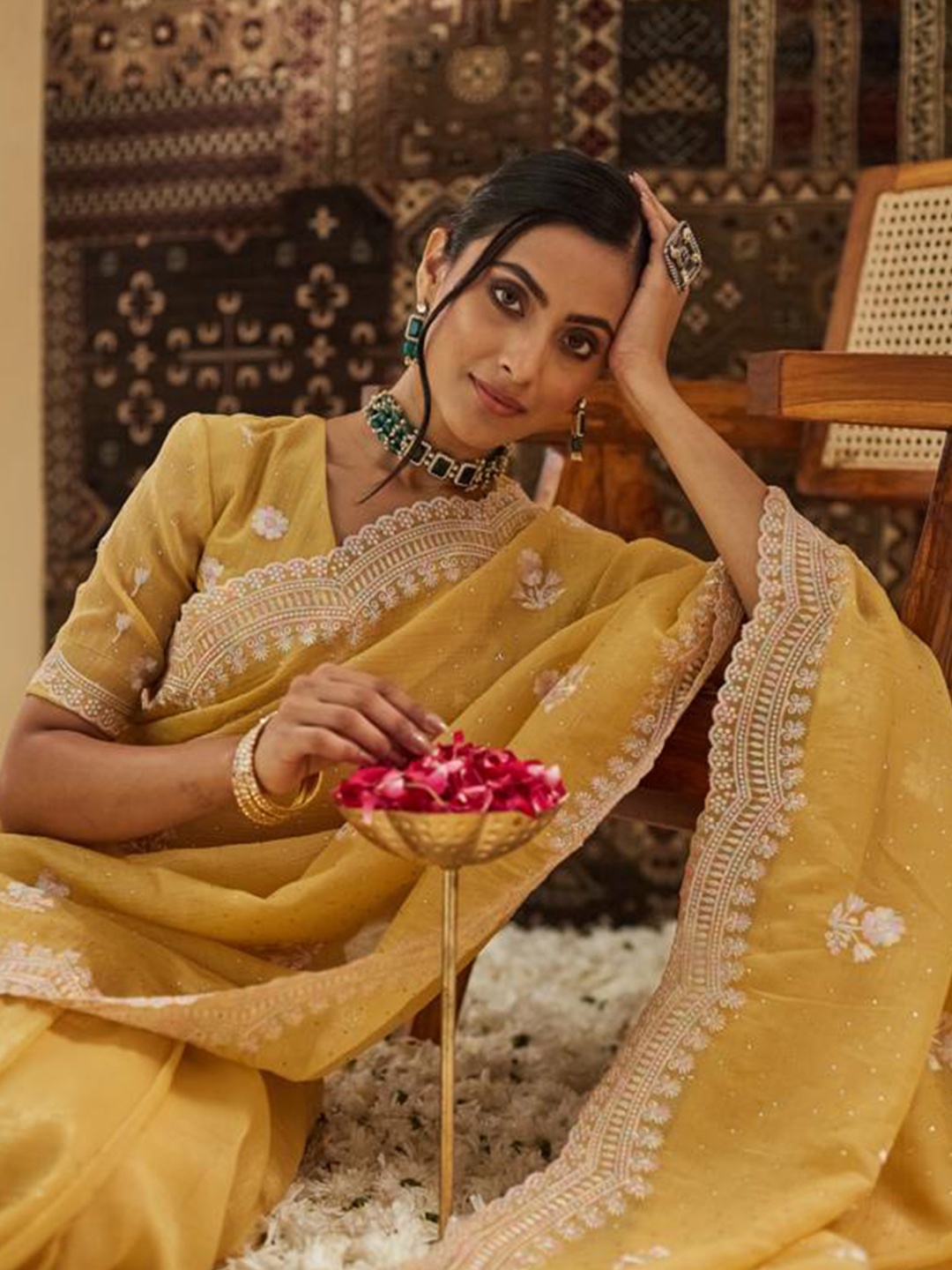 

kasee Floral Phulkari Silk Blend Saree, Gold