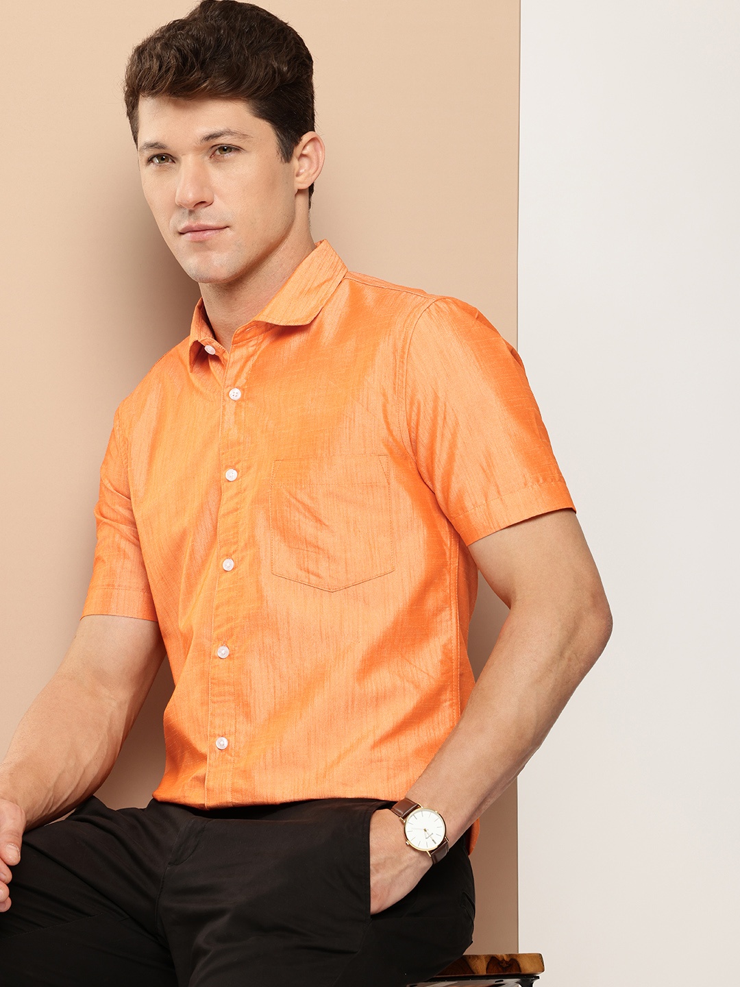 

INVICTUS Men Slim Fit Casual Shirt, Orange