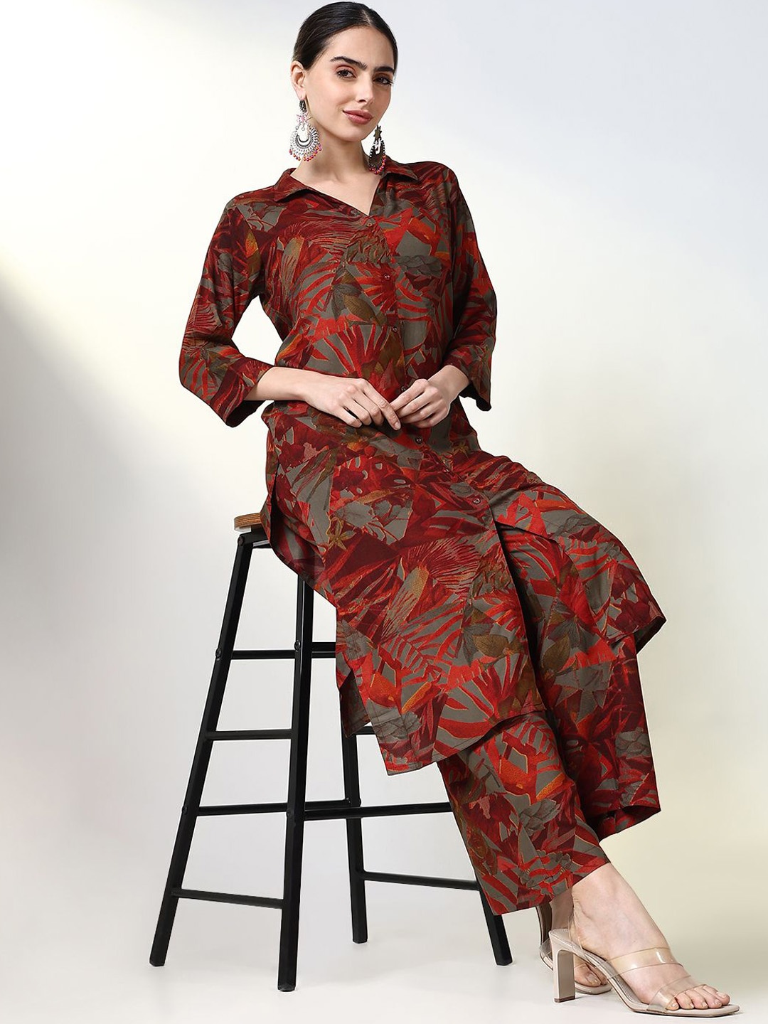 

SHOWOFF Women Floral Printed Panelled Kurta with Palazzos, Rust
