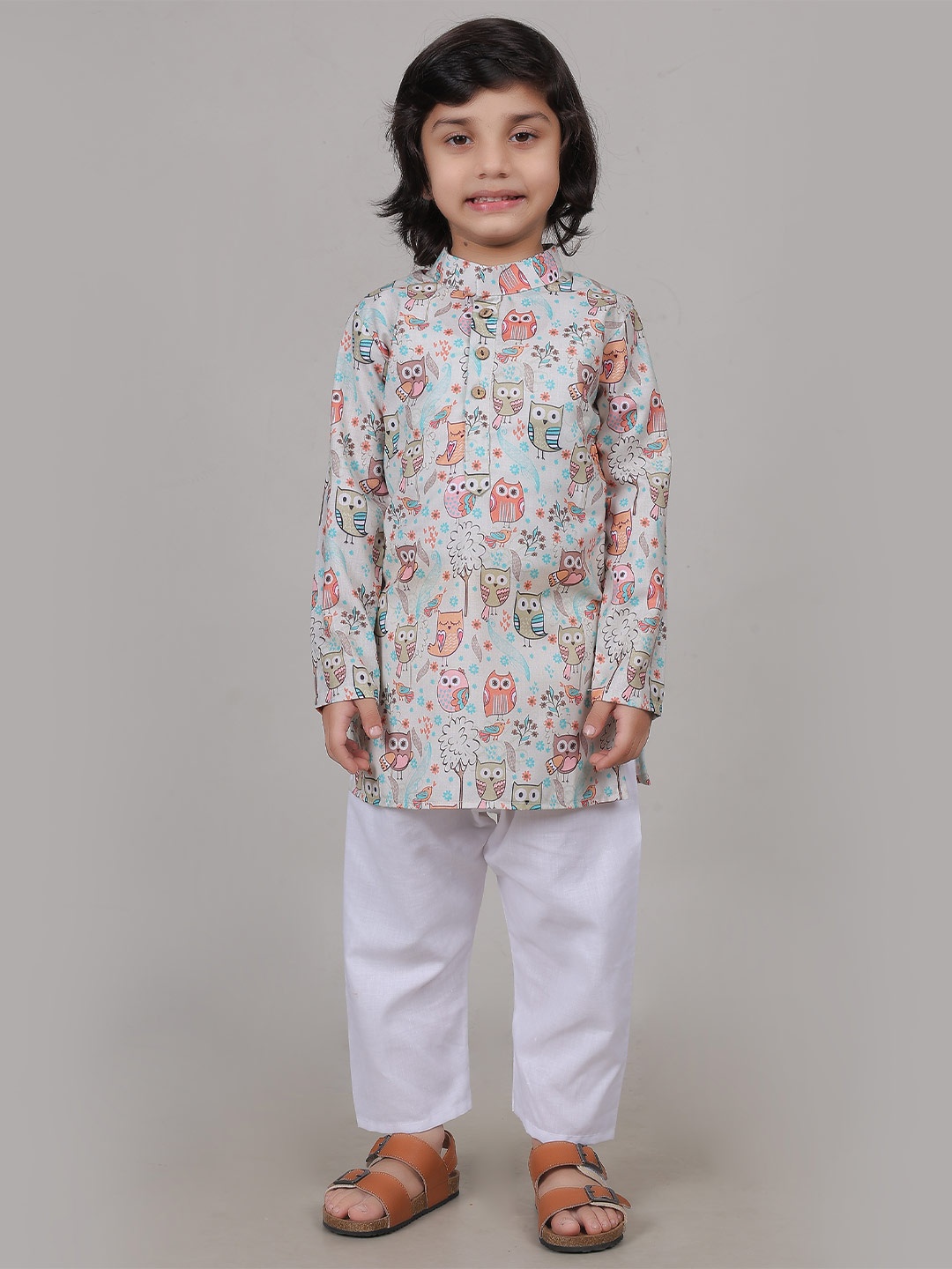 

AHC Unisex Kids Animal Printed Regular Pure Cotton Kurta with Pyjamas, Green