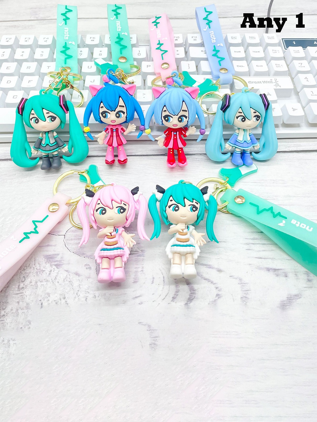 

Flenzy ANY1 Color 3D Hatsune Miku Cartoon Keychain With Silicone Belt, Assorted