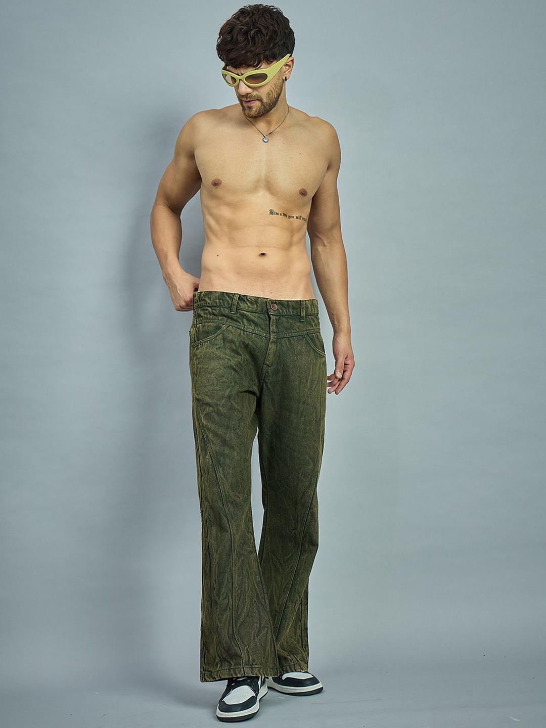 

FUGAZEE Men Flared Jeans, Olive