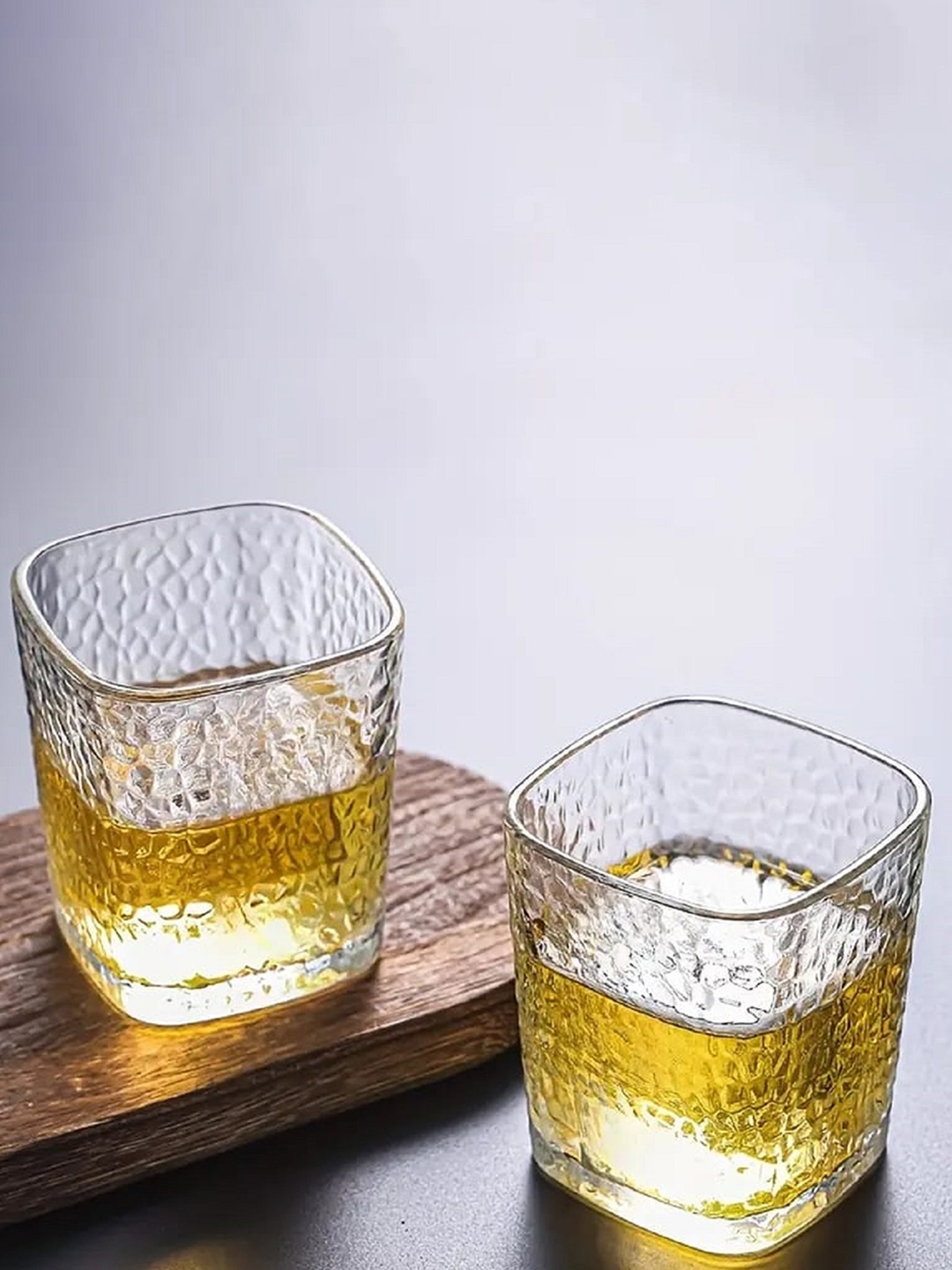 

MELBIFY Transparent 6 Pieces Japanese Hammered Whiskey Glasses 370 ml