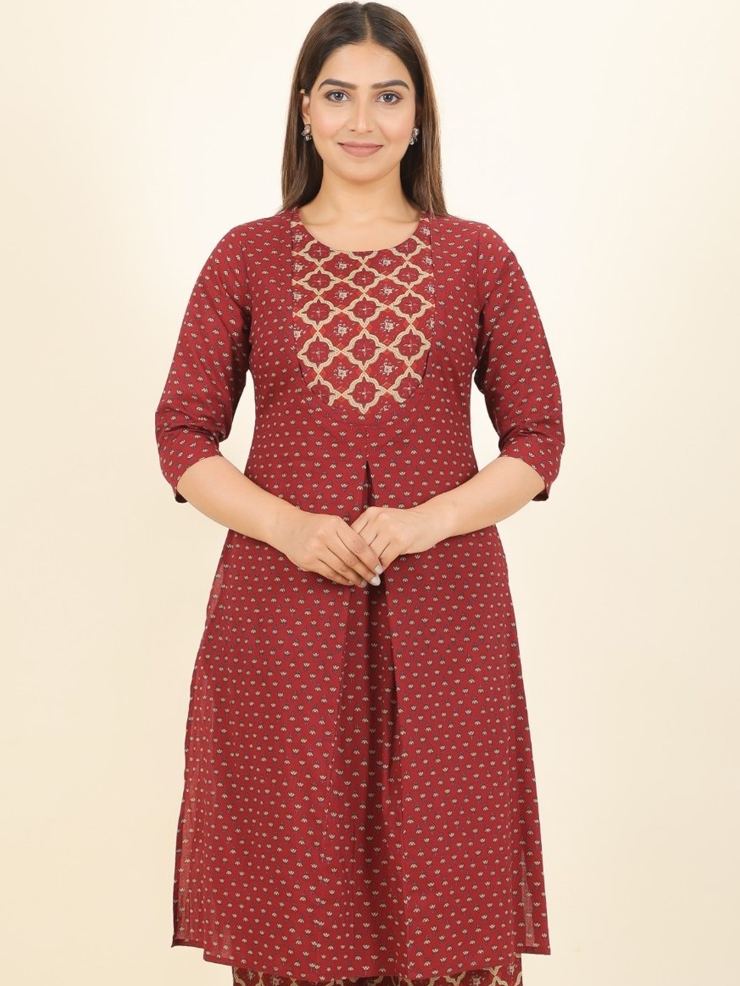 

Aramya Women Floral Printed Patchwork Kurta, Maroon