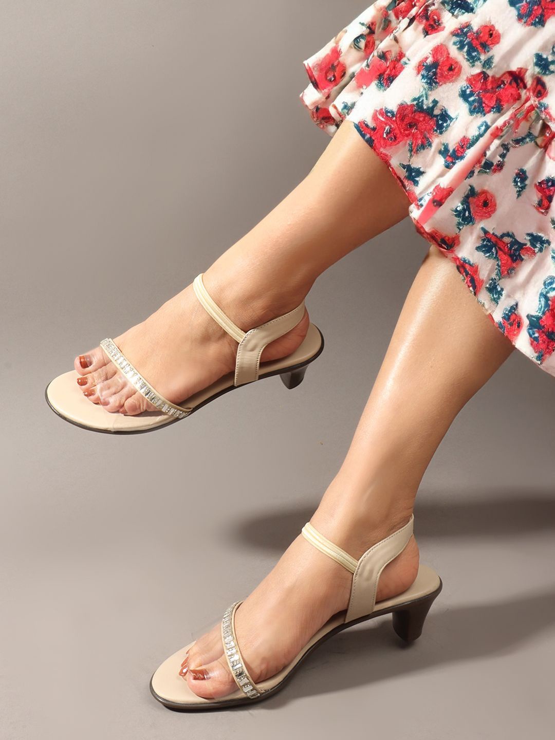 

Carlton London Party Block Sandals, Beige