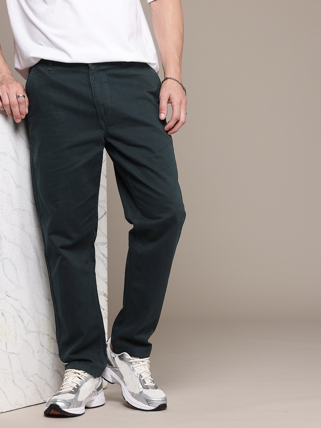 

The Roadster Lifestyle Co. Men Pure Cotton Relaxed Chinos Trousers, Green