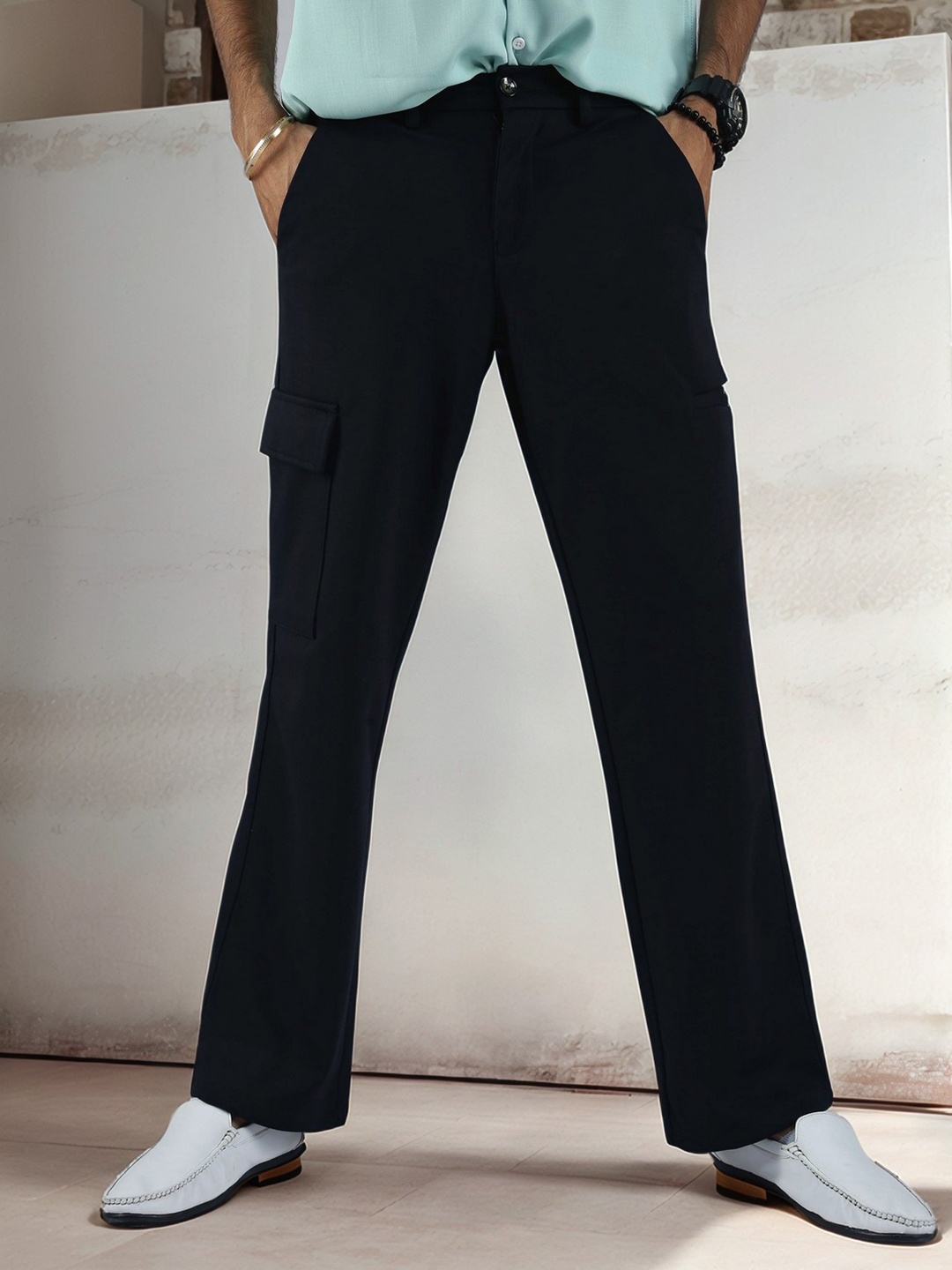 

NEVER NEUD Men Relaxed Straight Fit Low-Rise Trousers, Navy blue