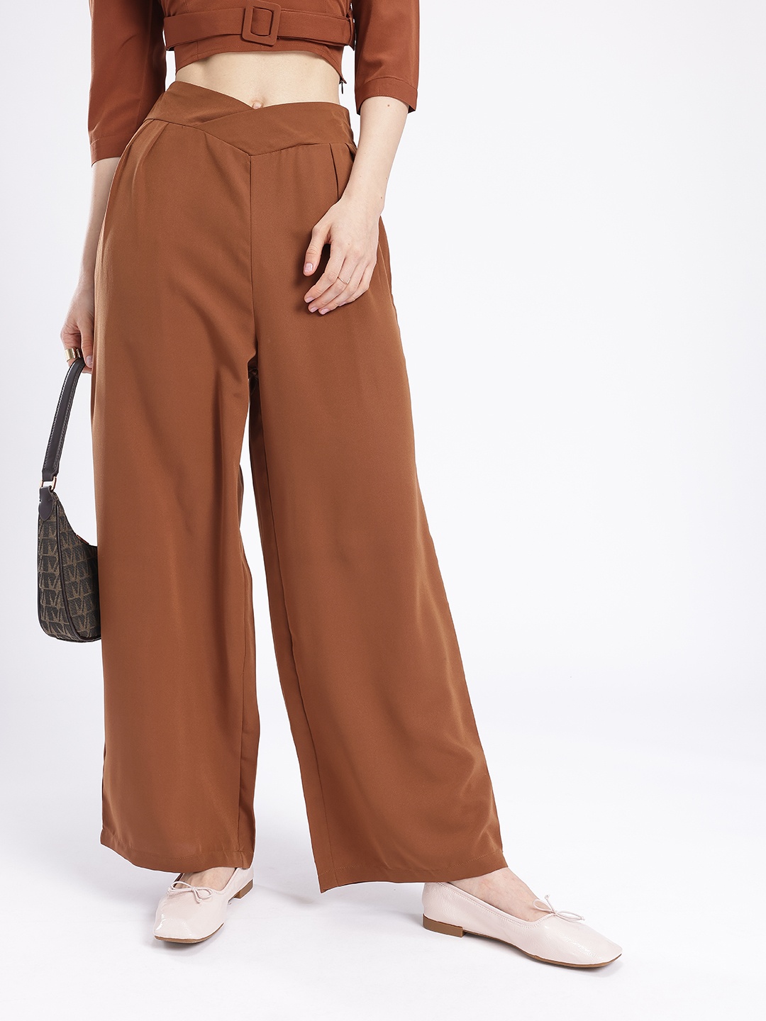 

glitchez Women Effortlessly Smart Relaxed Fit Pleated Parallel Trousers, Brown