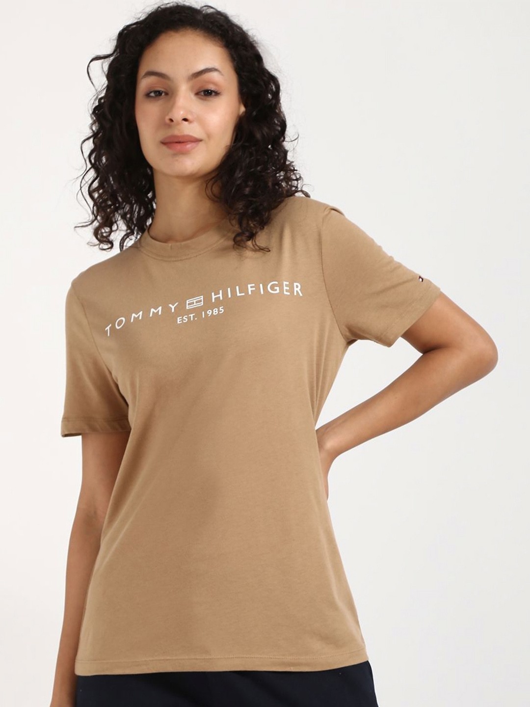 

Tommy Hilfiger Women Typography Applique T-shirt, Beige