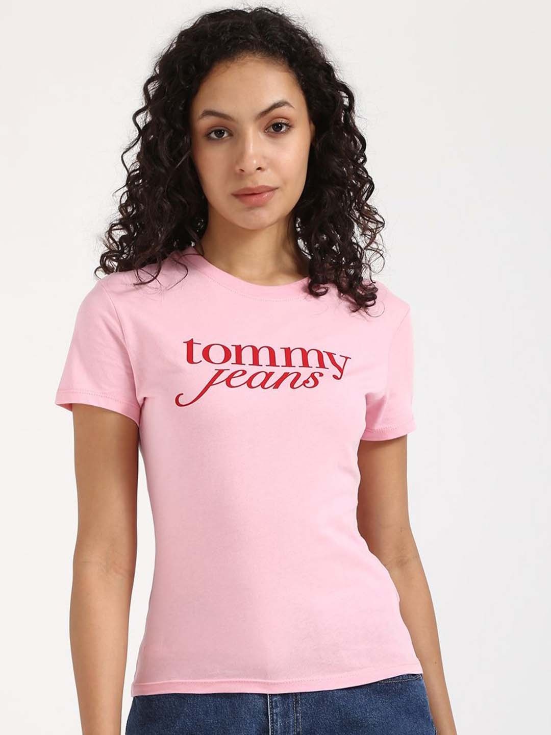 

Tommy Hilfiger Women Typography Slim Fit T-shirt, Pink