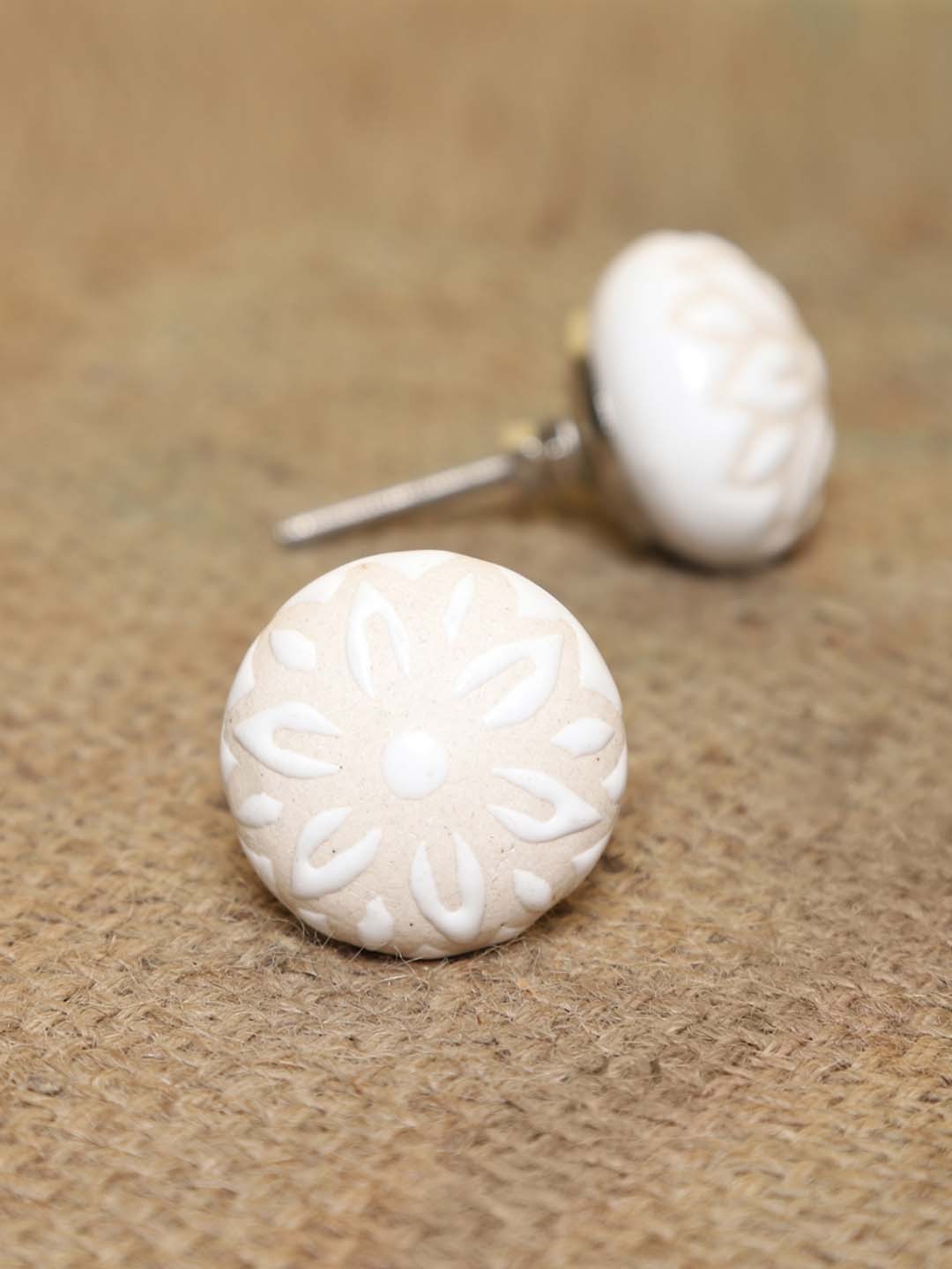 

MODEFE White 6 Pieces Textured Ceramic Knobs