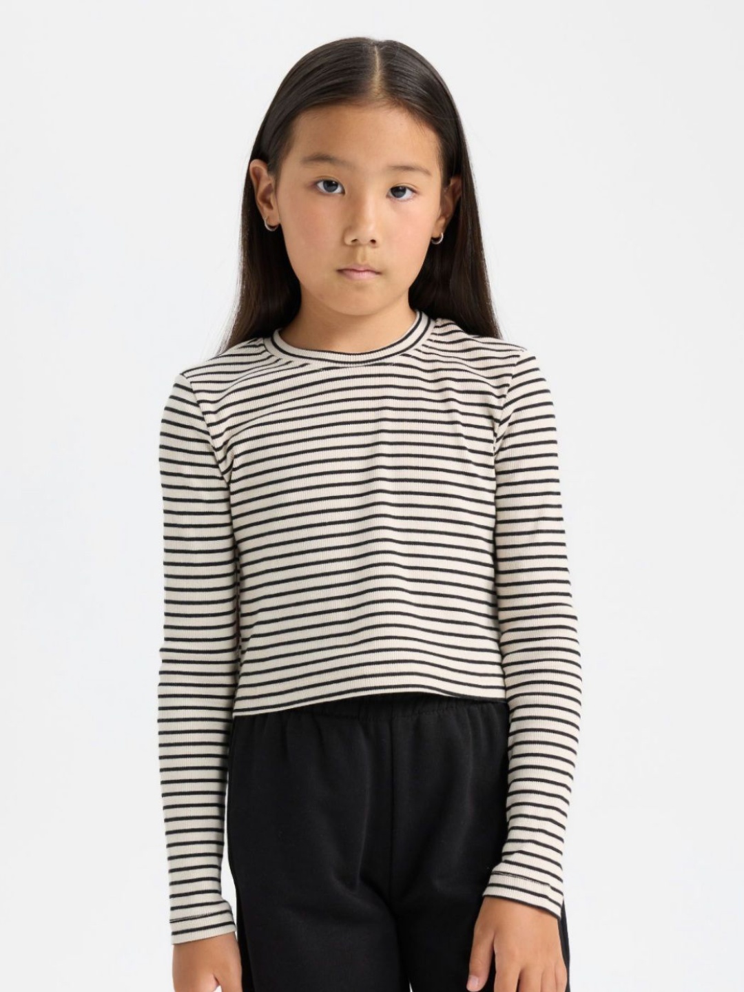 

DeFacto Girls Striped Hooded Monochrome Pockets T-shirt, Na