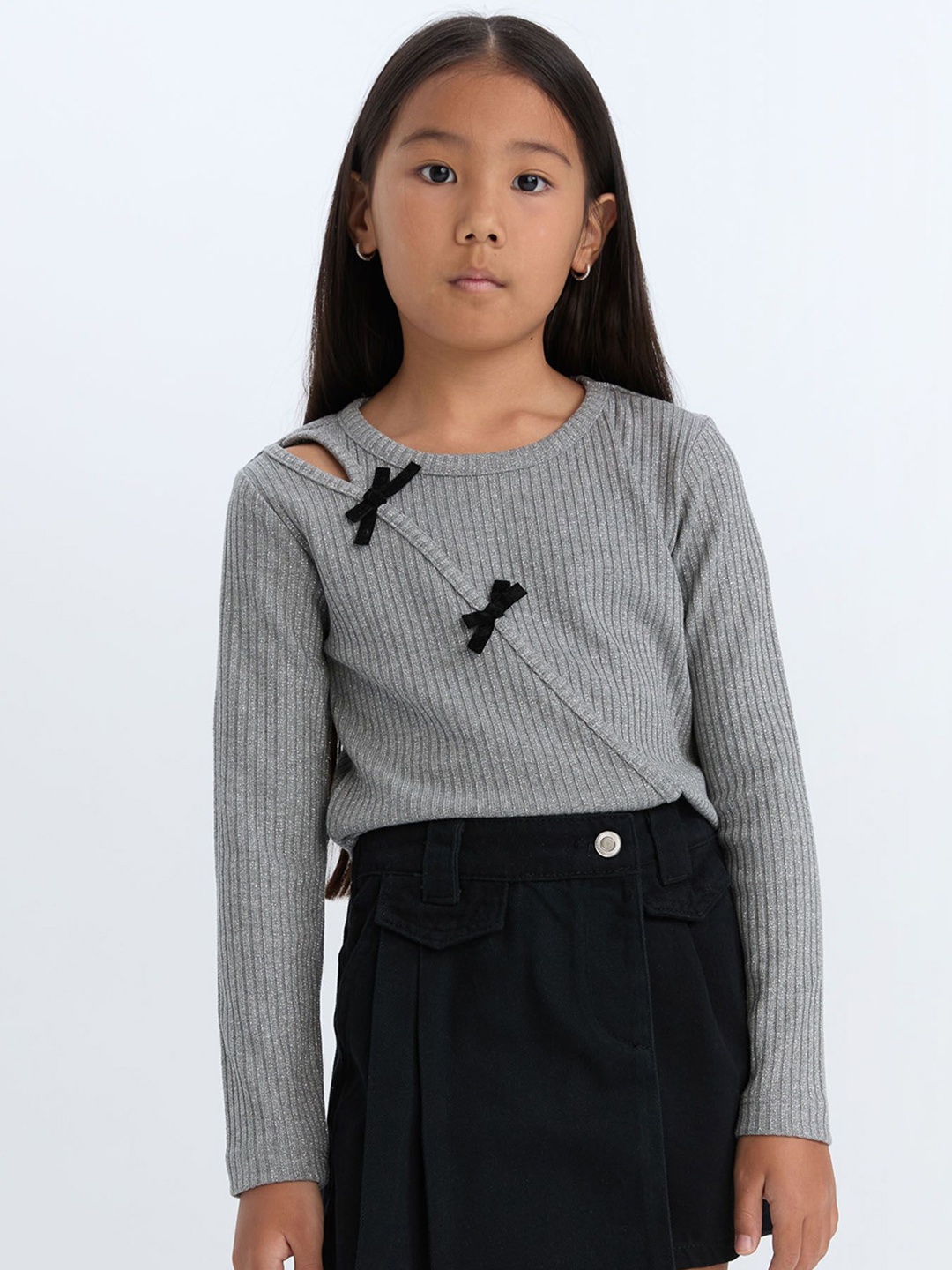 

DeFacto Girls Pockets T-shirt, Na