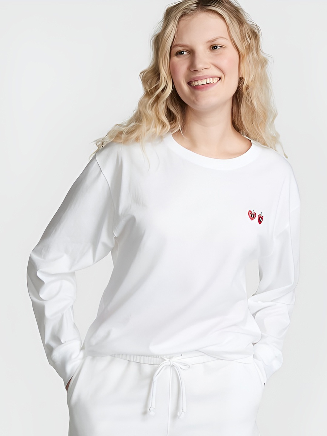 

Victoria's Secret Women Solid Round Neck Cotton T-shirt, White
