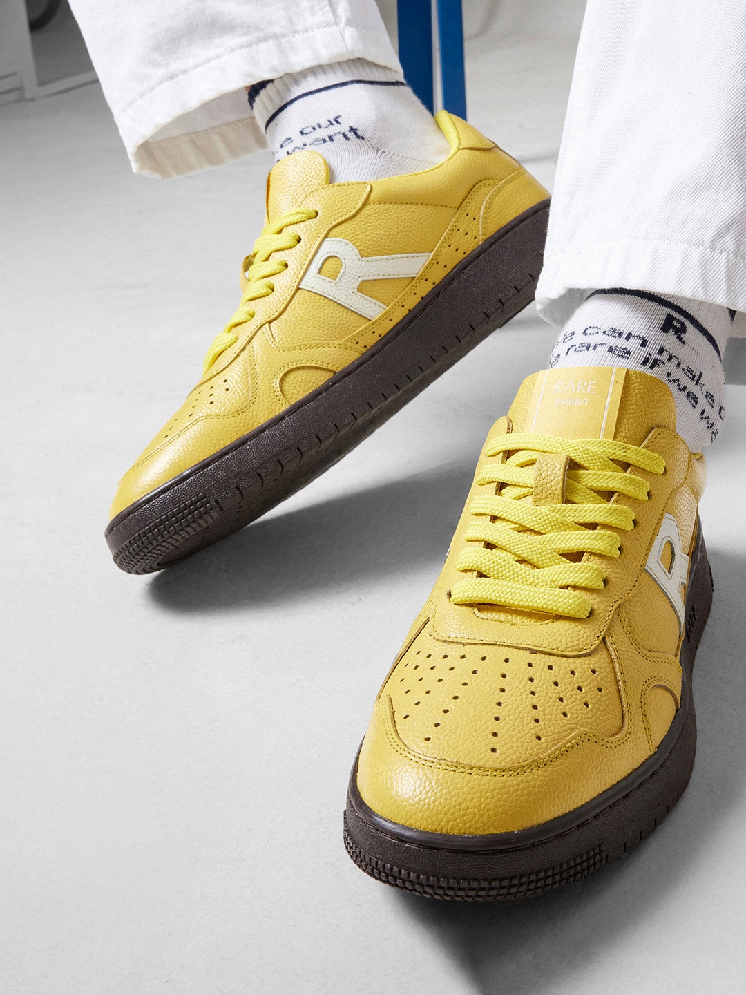 

RARE RABBIT Men Perforations Round Toe Leather Sneakers, Yellow