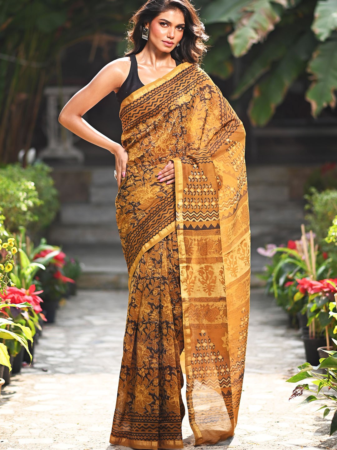 

Unnati Silks Ethnic Motifs Printed Handloom Chanderi Saree, Yellow