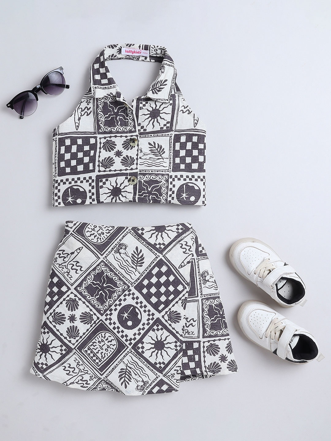 

taffykids Girls Printed Top with Skirt, White