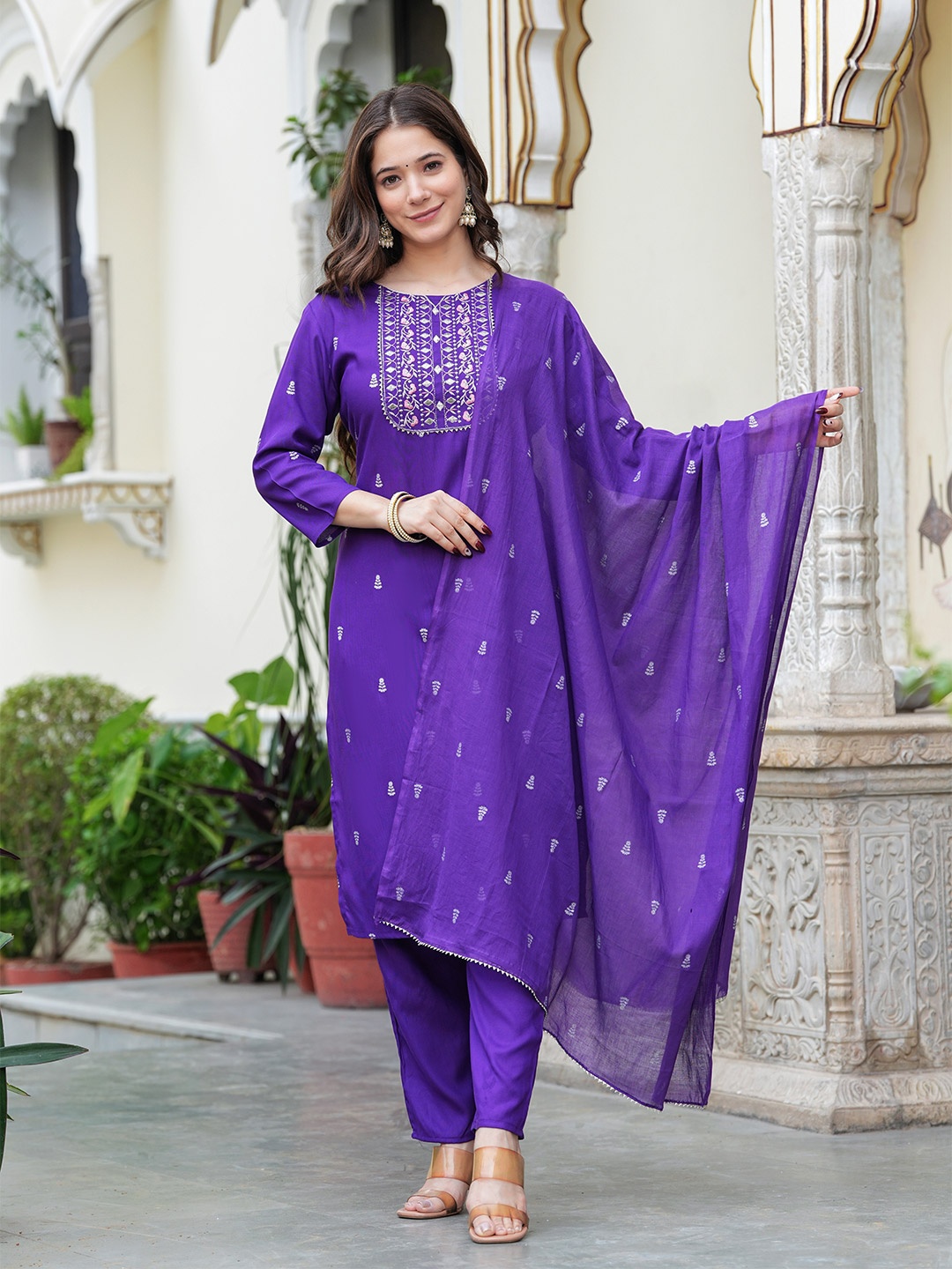 

PHYSIL Women Floral Embroidered Regular Mirror Work Kurta with Pyjamas & With Dupatta, Purple