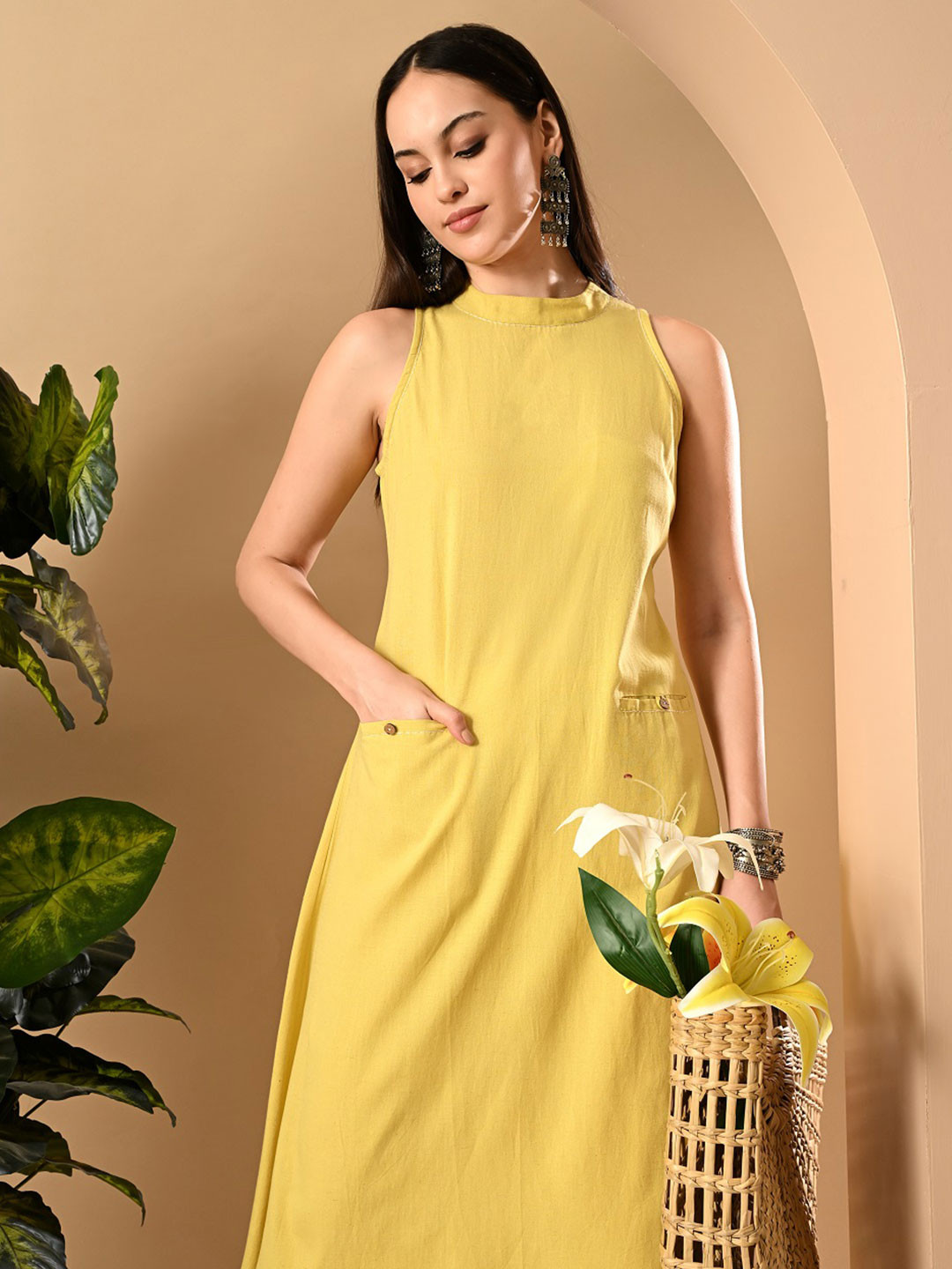 

CRENOL THREADS Women Regular Thread Work Kurta with Palazzos, Yellow