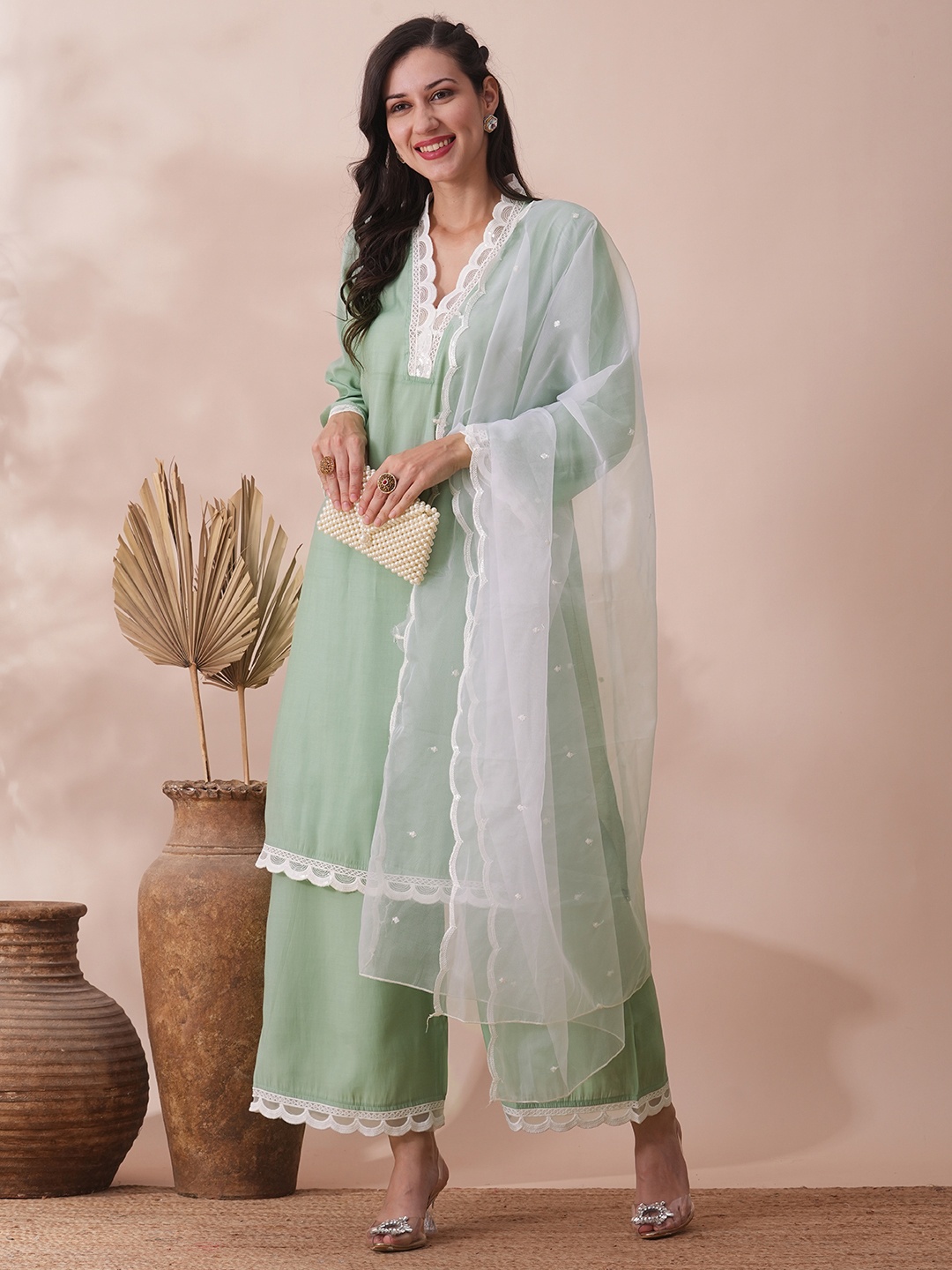 

FASHOR Women Regular Thread Work Kurta with Palazzos & With Dupatta, Green