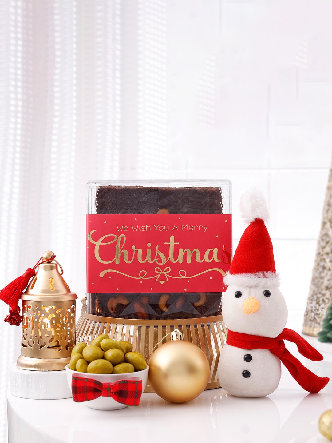 

IGP Festive Splendor 5 Pieces Assorted Gift Hamper, Red