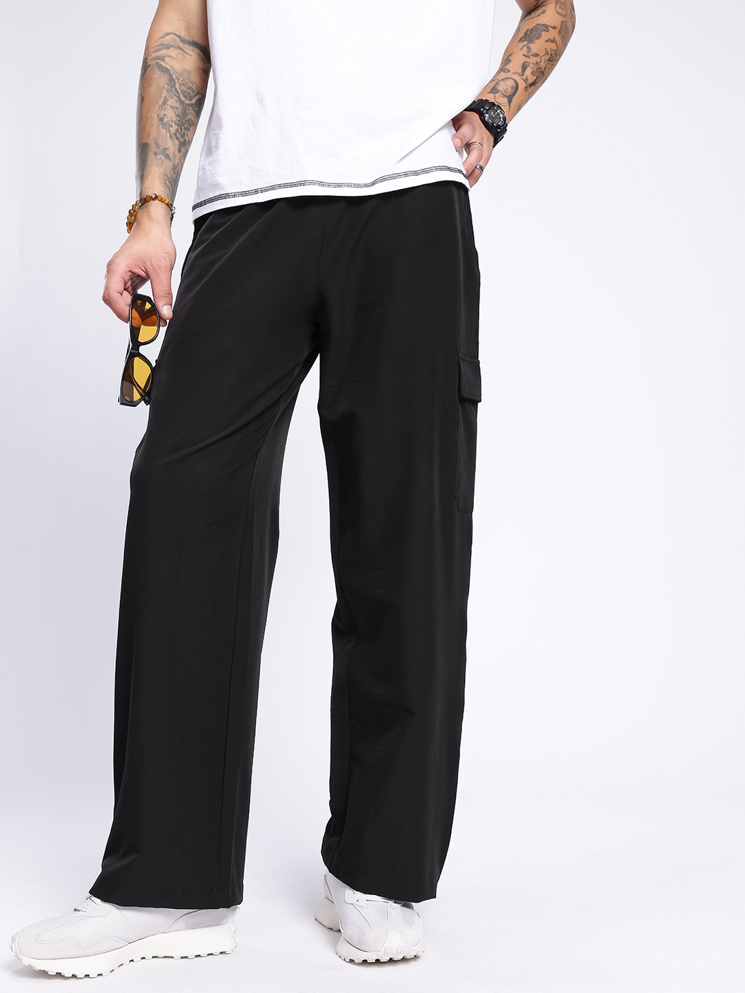 

glitchez Men Trendy Twist Regular Fit Track Pants, Black