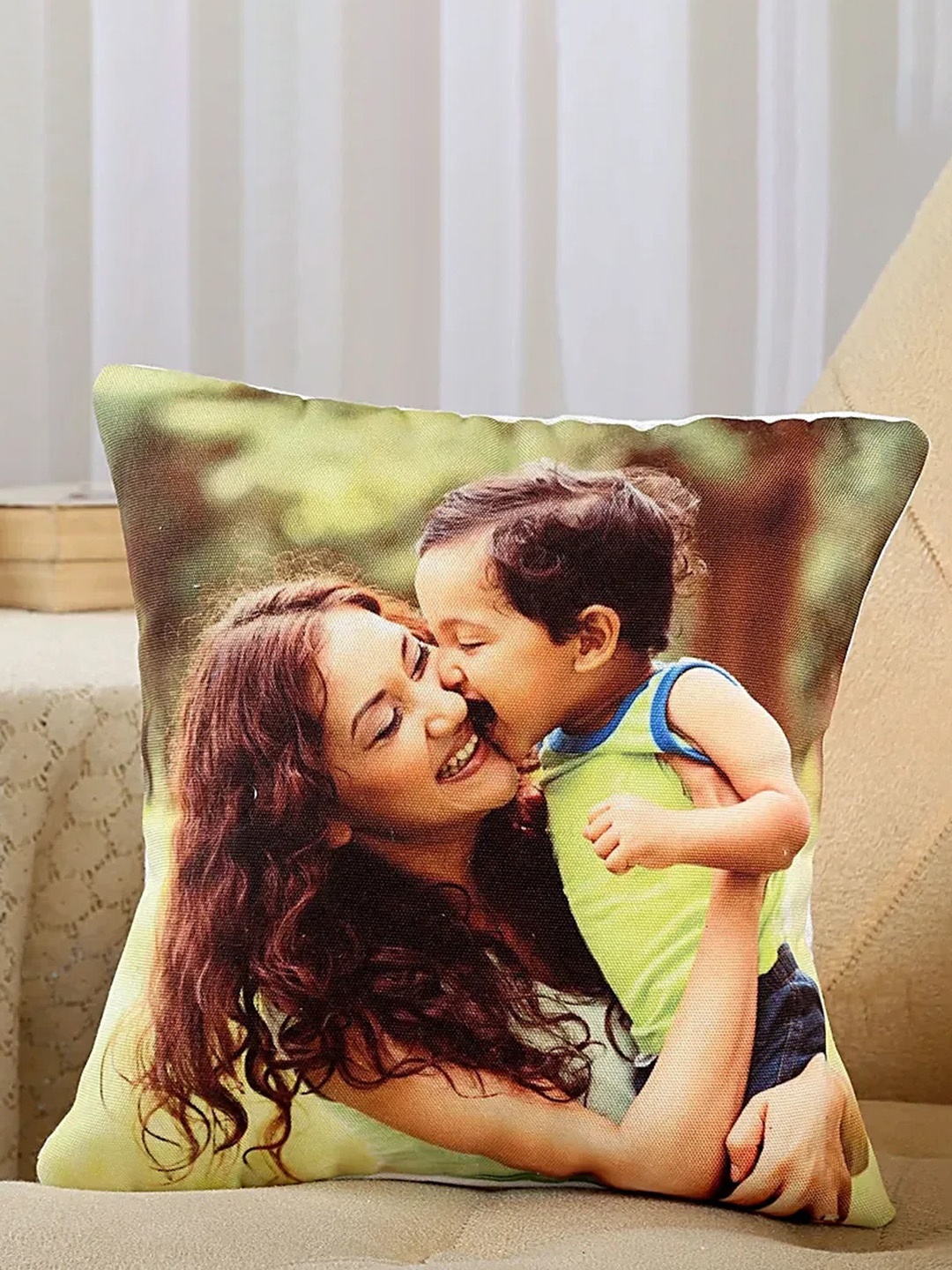 

fnp Green & Brown Printed Square Shaped Cushion