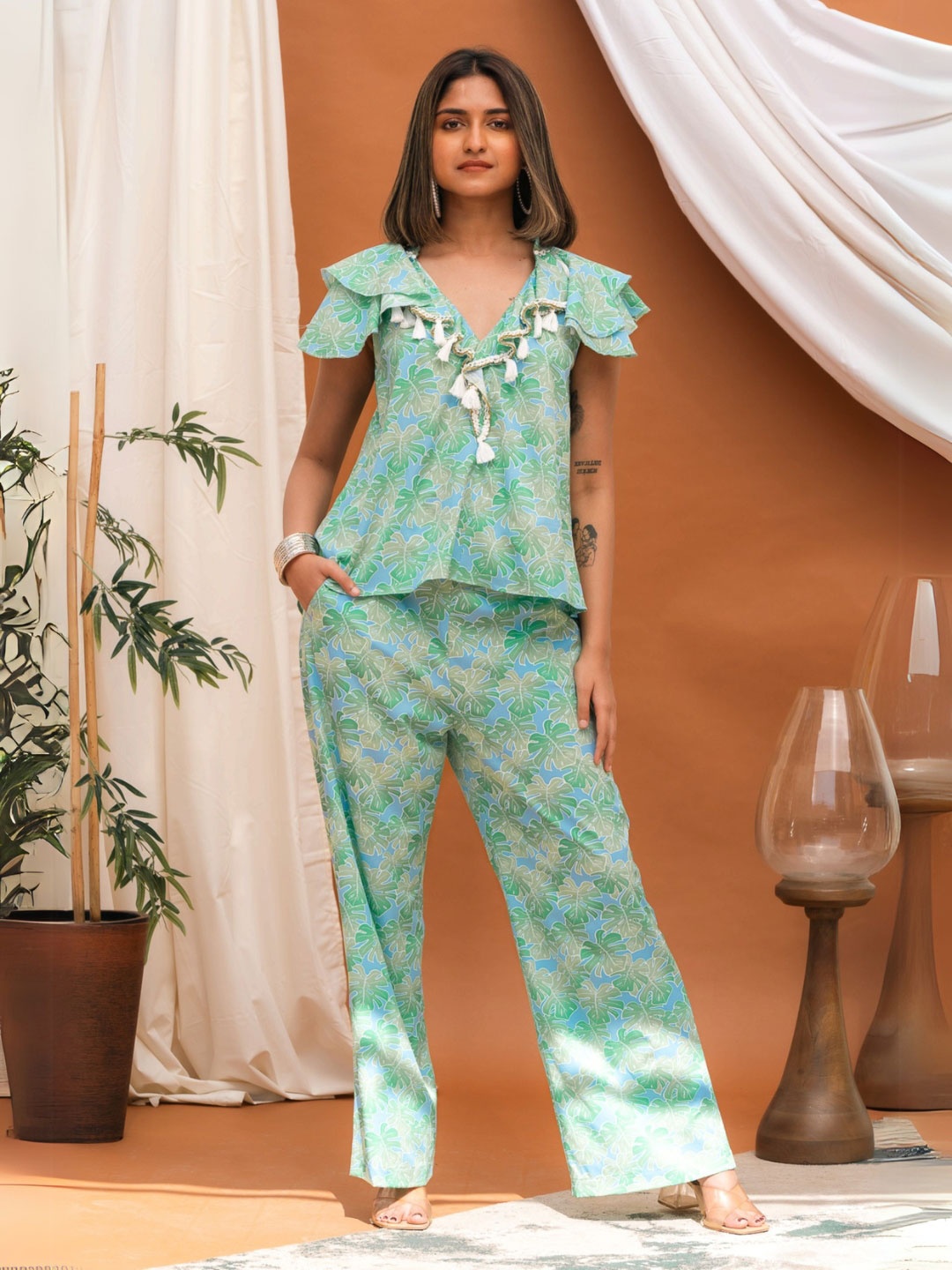 

Svamsa Printed V Neck Top With Trousers Co-Ords Set, Green