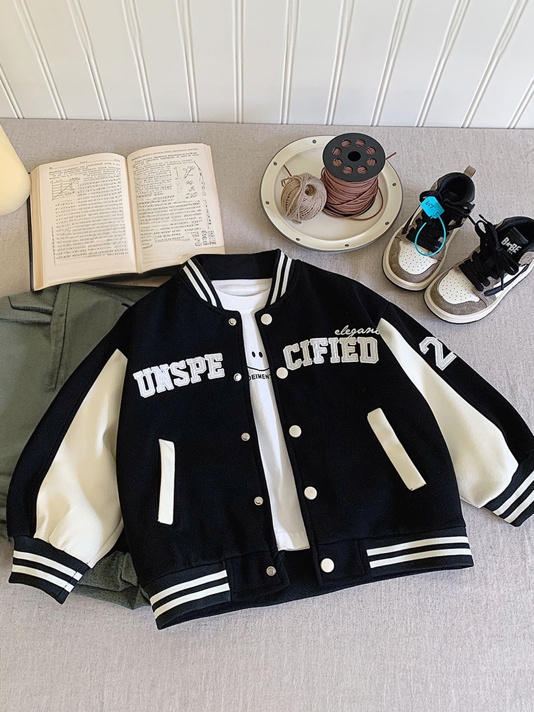

FOREVER FRIDAY Boys Sporty Jacket with Patchwork, Black