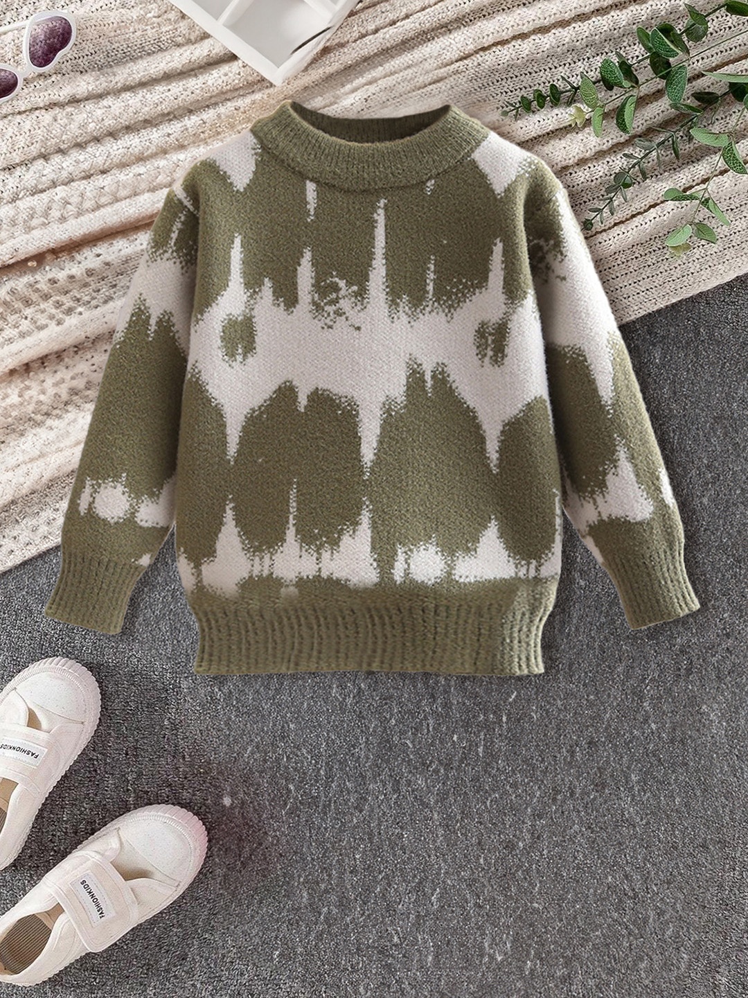 

FOREVER FRIDAY Boys Round Neck Pullover Sweater, Green