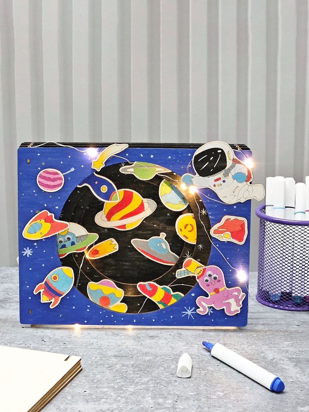 

Yellow Bee Boys Cosmic Explorers DIY 3D Light Box Kit, Blue