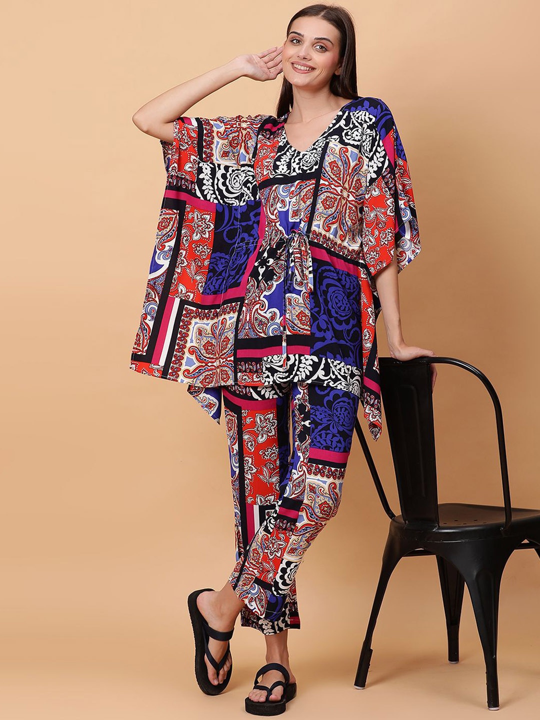 

Unifringe Women Floral Printed Night suit, Blue
