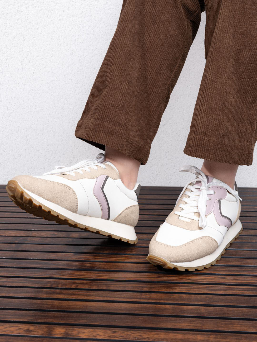 

The Roadster Lifestyle Co Women Lightweight Casual Sneakers, Beige