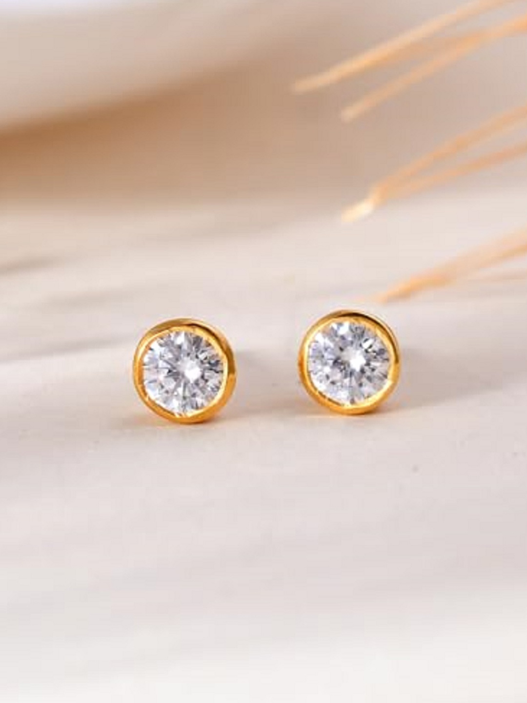 

ROOVI Contemporary Studs Earrings, Gold