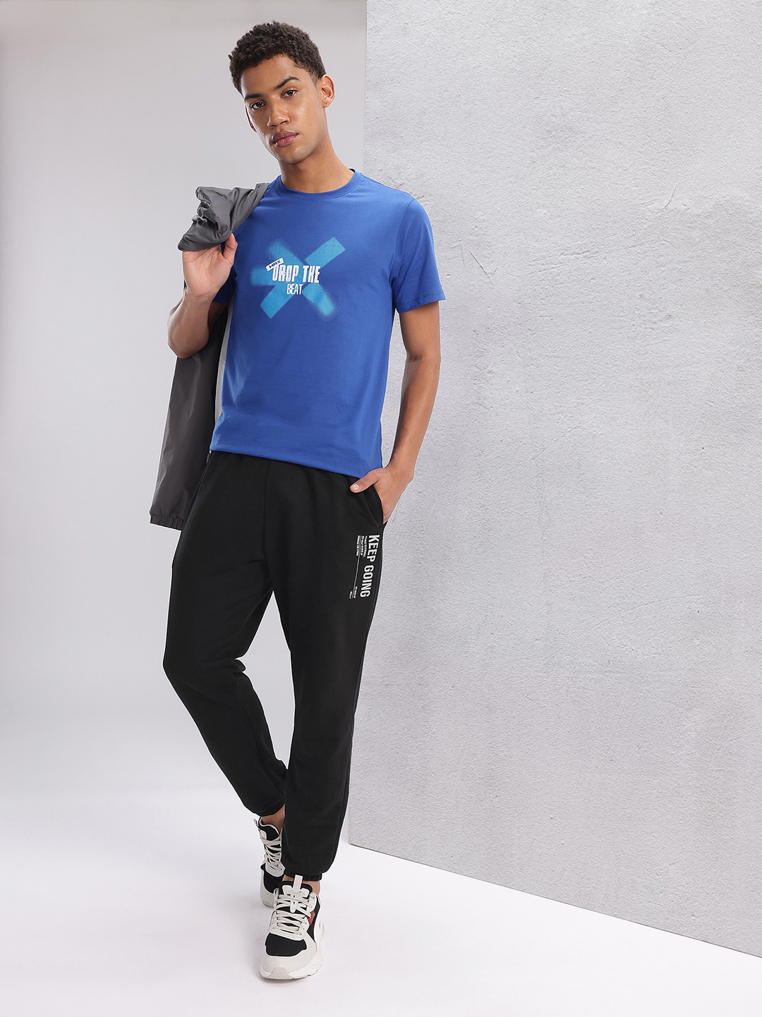 

HRX by Hrithik Roshan Men Lifestyle Joggers, Black