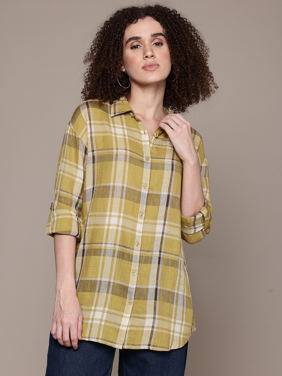 

The Roadster Lifestyle Co. Standard Checked Pure Cotton Casual Shirt, Yellow