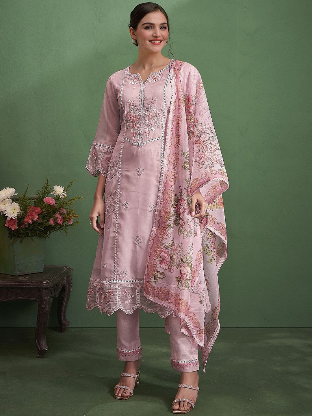 

Ishin Women Floral Embroidered Regular Kurta with Trousers & With Dupatta, Peach