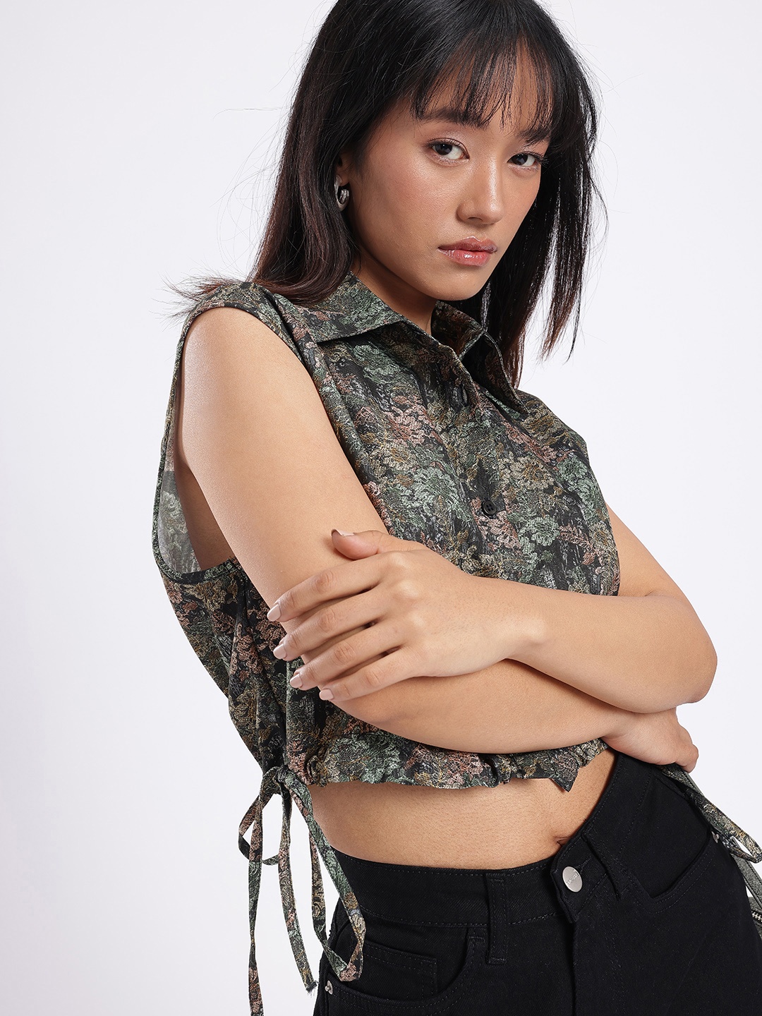 

glitchez Urban Fresh Floral Printed Shirt Style Crop Top, Black