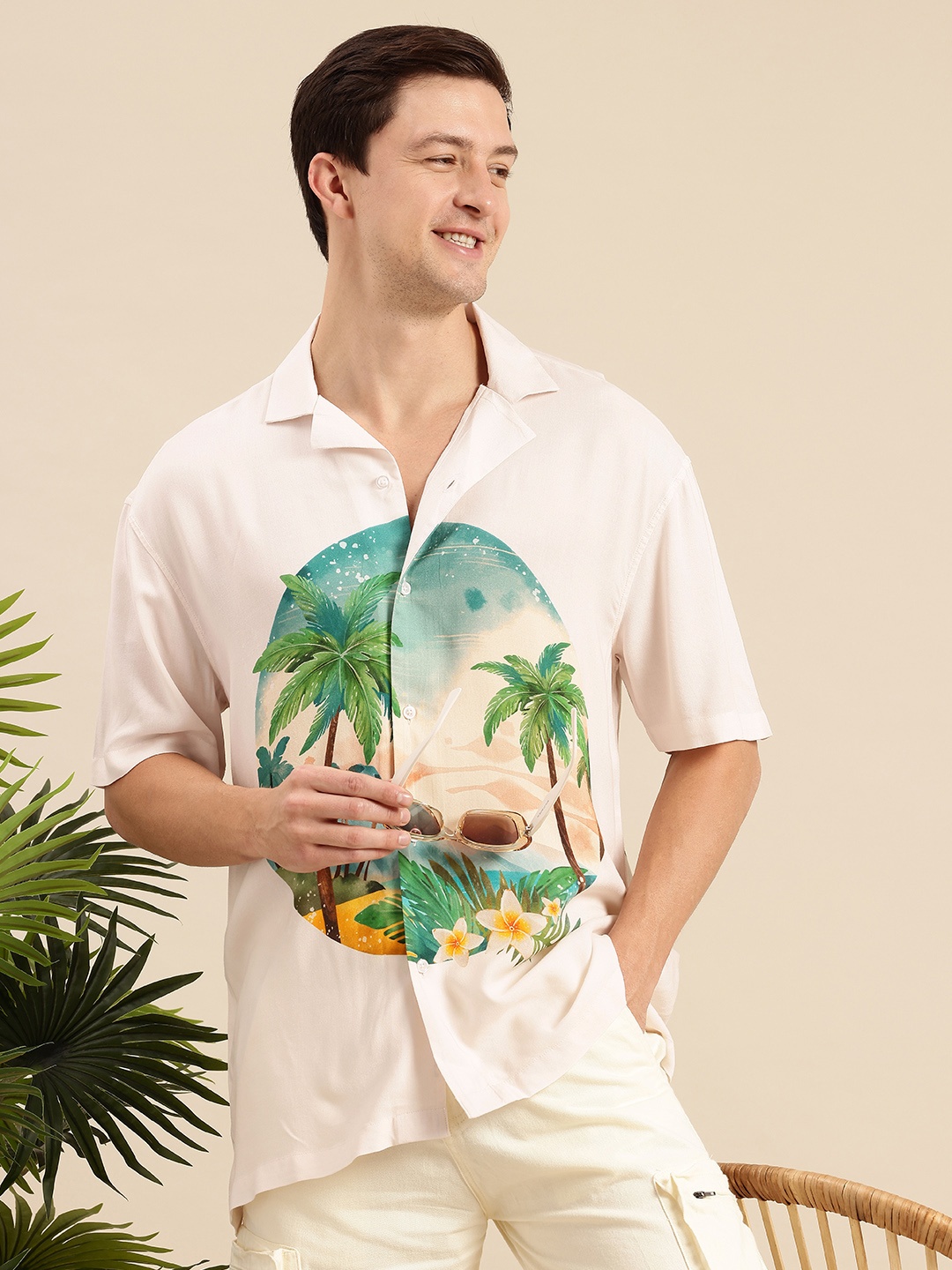 

Mast & Harbour Men Standard Floral Printed Cuban Collar Casual Shirt, White