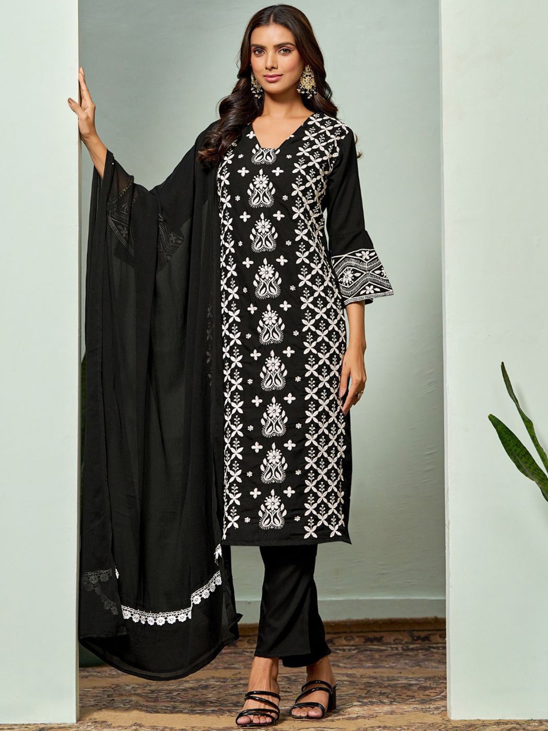 

Sangria Chikankari Embroidered Straight Kurta & Trouser With Dupatta, Black