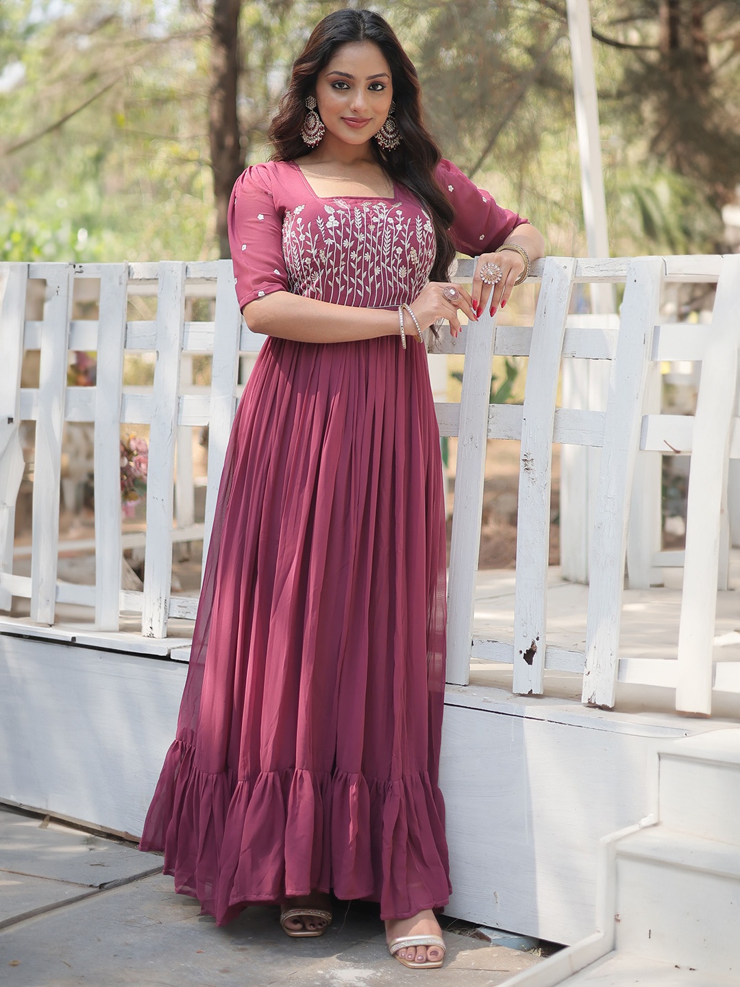 

Fashion Basket Women Floral Embroidered Maxi Ethnic Dress, Mauve