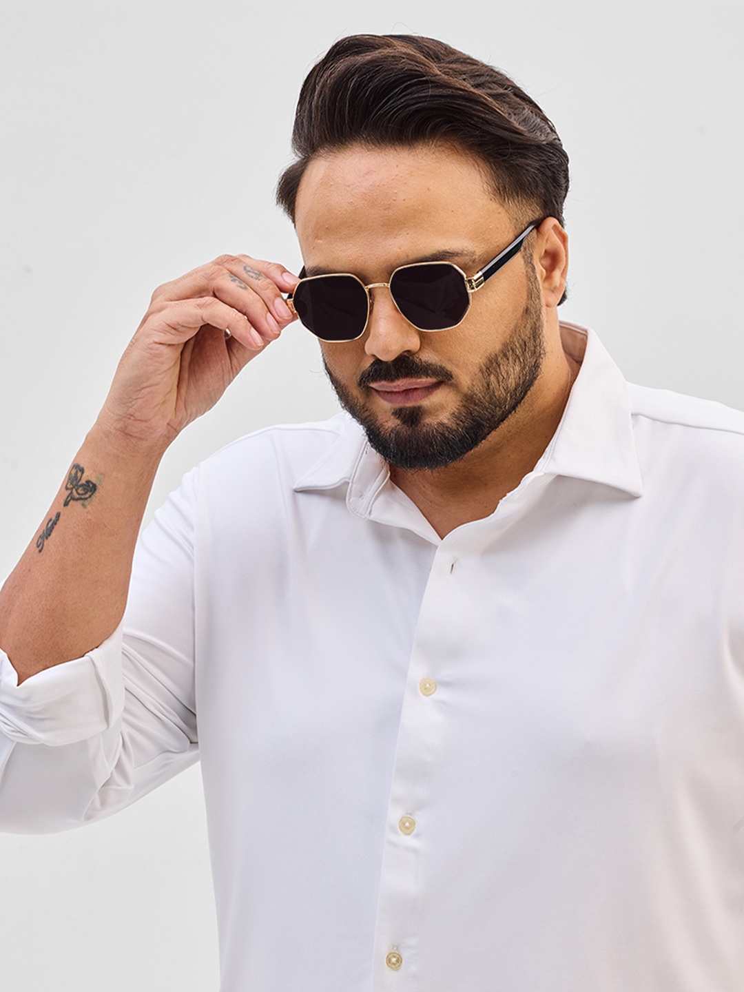

Snitch Men Plus Size Classic Spread Collar Solid Casual Shirt, White