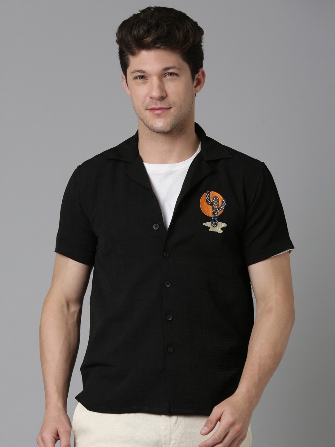 

NEVER NEUD Men Relaxed Cactus Embroidered Texture Casual Shirt, Black