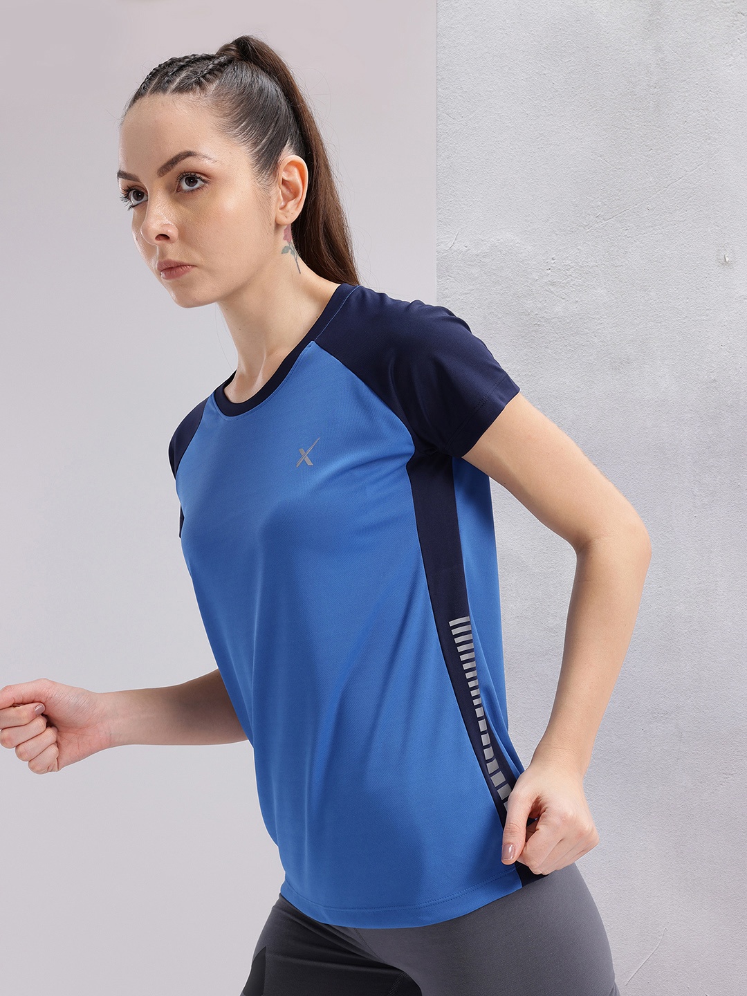 

HRX by Hrithik Roshan Women Rapid-Dry Running T-shirt, Blue