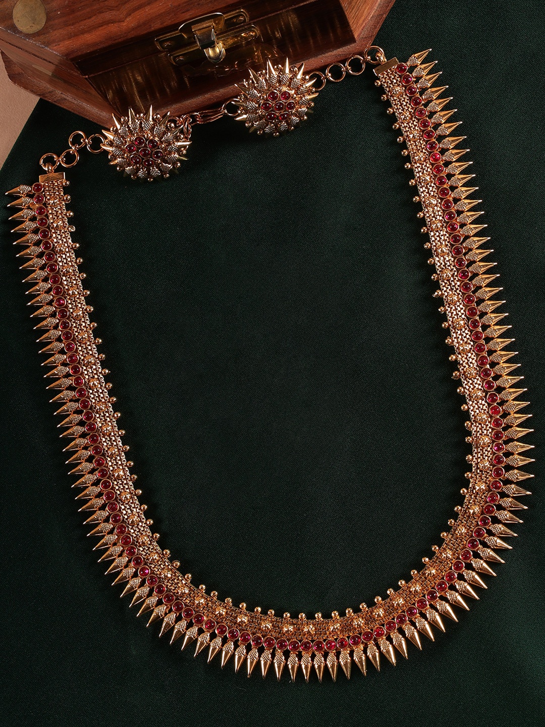 

Kattam Gold-Plated Jewellery Set
