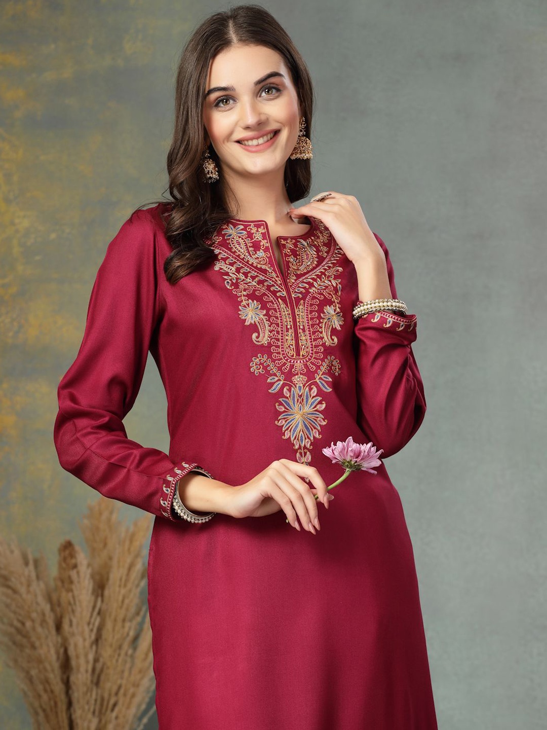 

Nayam By Lakshita Women Embroidered Regular Thread Work Kurta with Palazzos, Fuchsia