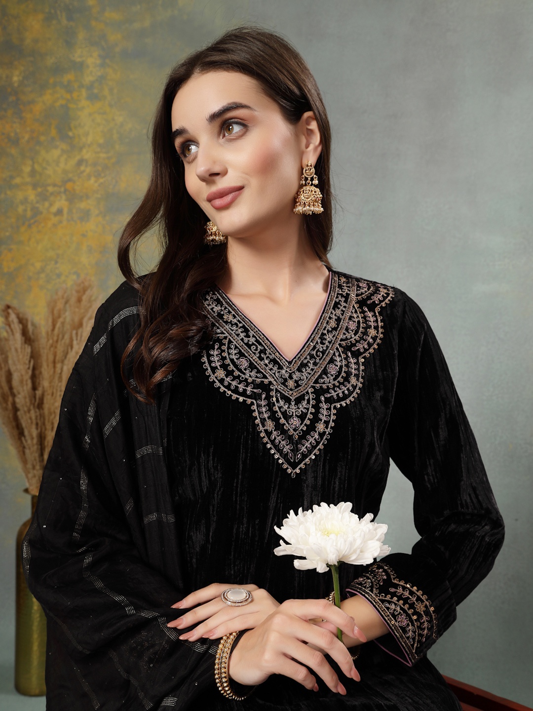 

Nayam By Lakshita Women Embroidered Regular Velvet Kurta with Palazzos & With Dupatta, Black