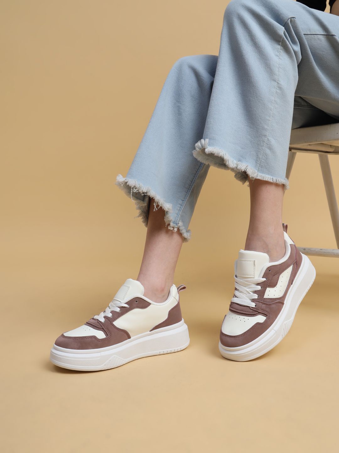 

Truffle Collection Women Suede Sneakers, White